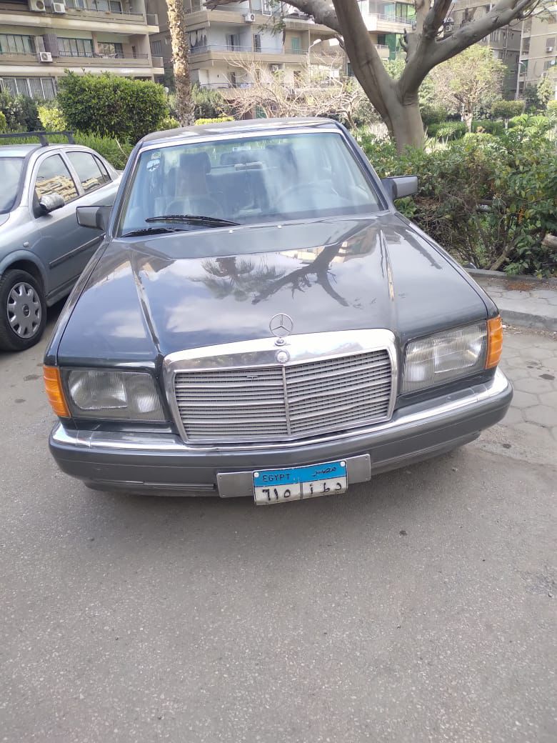 Mercedes Benz SEL 300 Model 1986