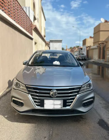 MG5 2021 Automatic Standard 14000km