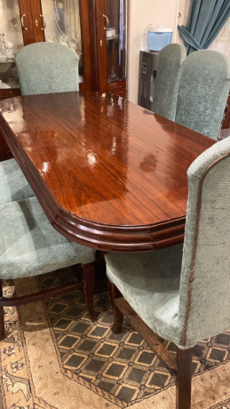 غرفة سفرة خشب زان بحالة جيدة جداً