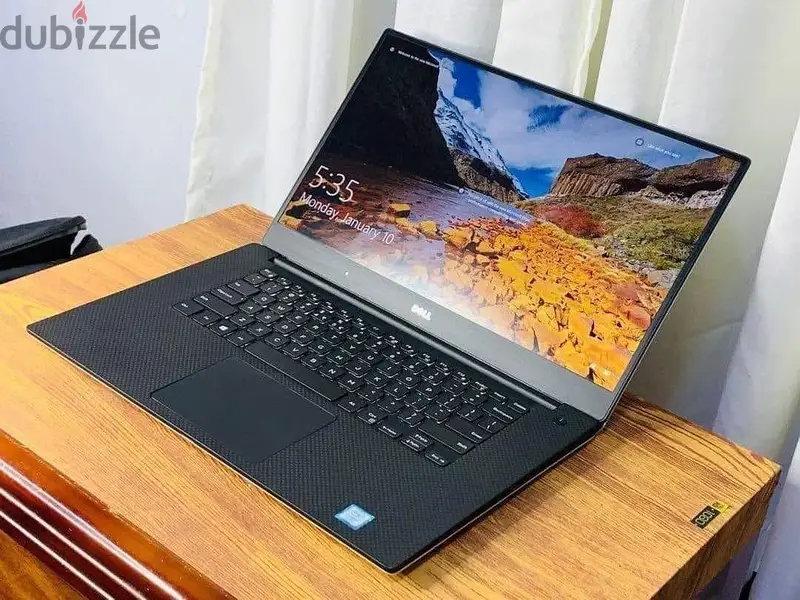 DELL XPS 15 9560 Core i7-7700 HQ NVIDIA GTX 1050 – 4GB