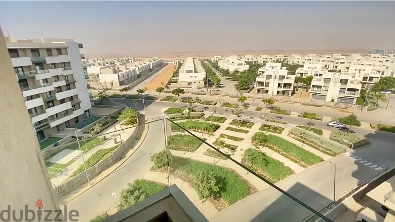 شقة مميزة جداً بمساحة 200م² في كمبوند البروج، الشروق
