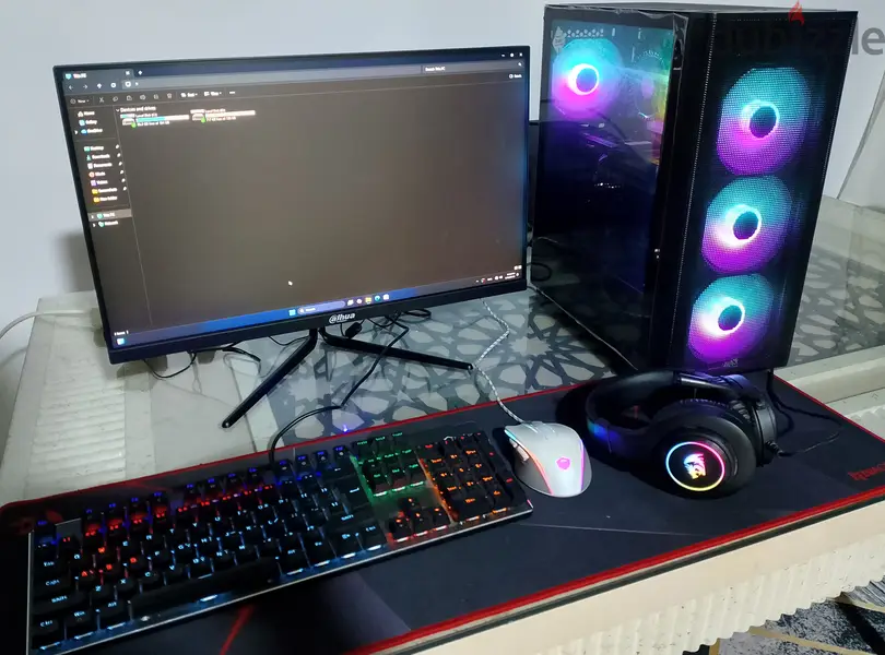 كمبيوتر ألعاب احترافي بمعالج Intel i5 الجيل 12 وبطاقة RTX 4060 وشاشة 180Hz