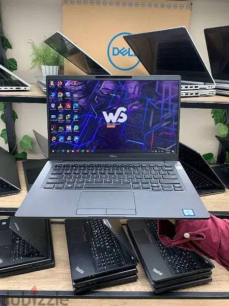 Dell latitude 7400 core I5 تاتش جيل ثامن رفيع جداً وشبه جديد بالضمان