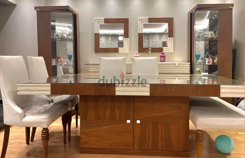 سفرة خشب طبيعي ممتاز بحالة ممتازة