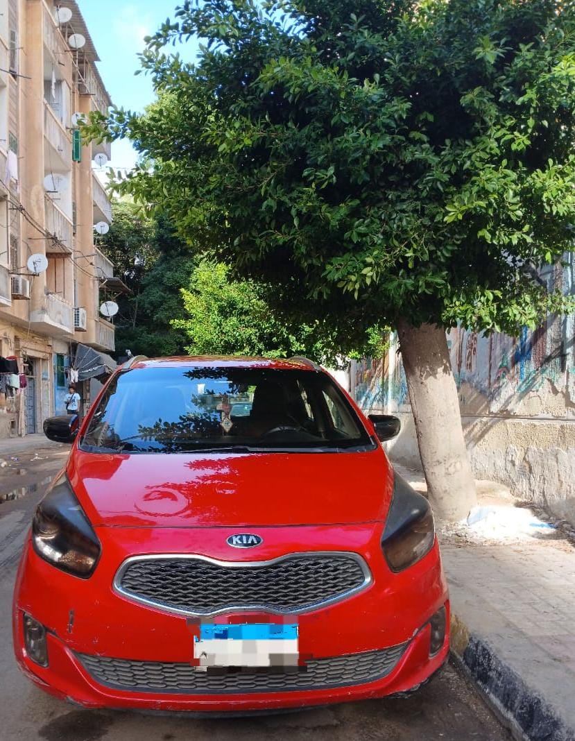 كيا كارنز ٢٠١٥ اتوماتيك ٧ راكب فبريكا 