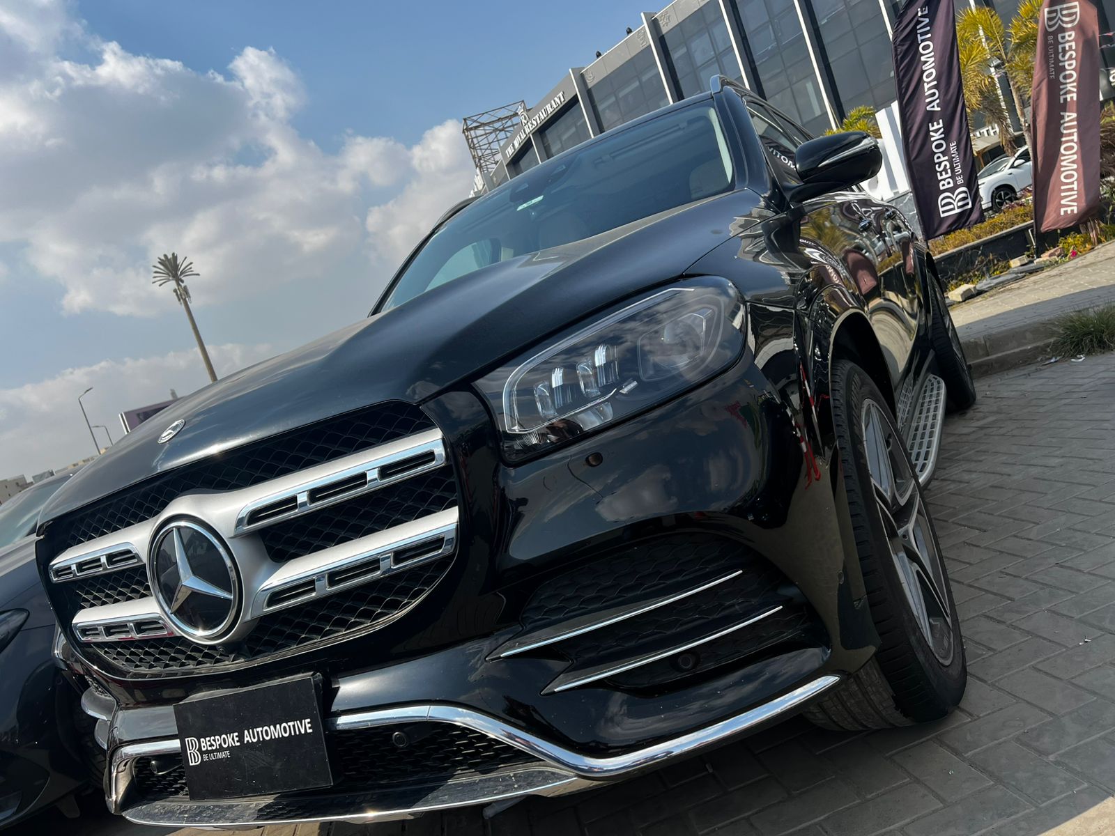 مرسيدس GLS 580 4MATIC موديل 2022 | حالة الزيرو | 19,000 كم