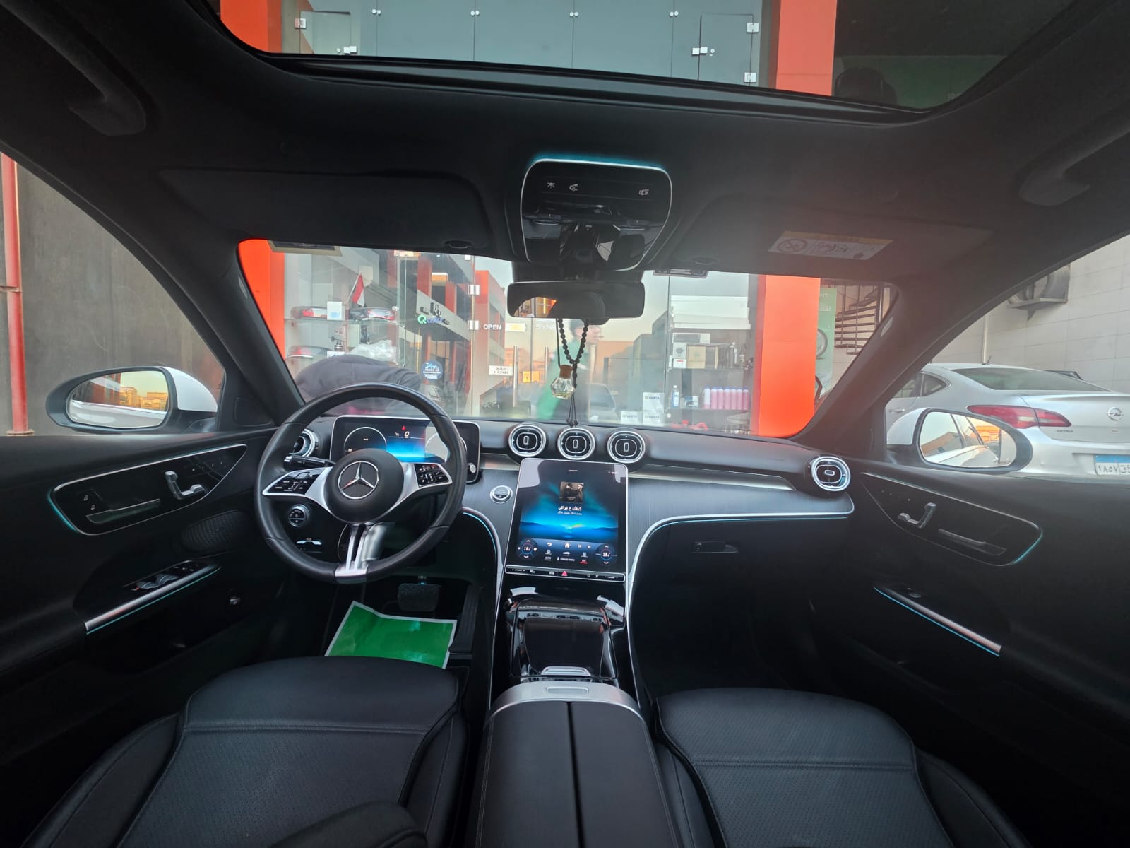 🚙 Mercedes C180 2023 27.000 _ بانوراما _ ميموري