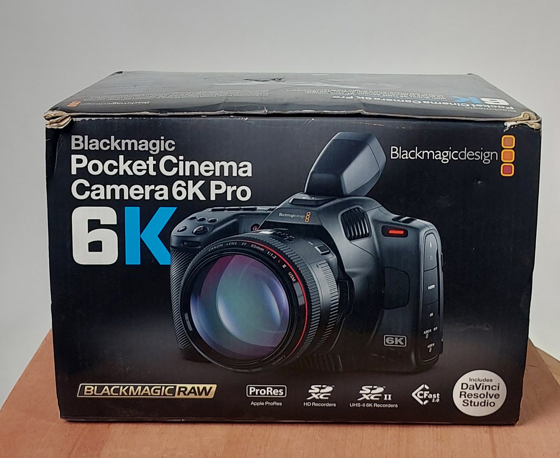 كاميرا Blackmagic Pocket Cinema Camera 6K Pro