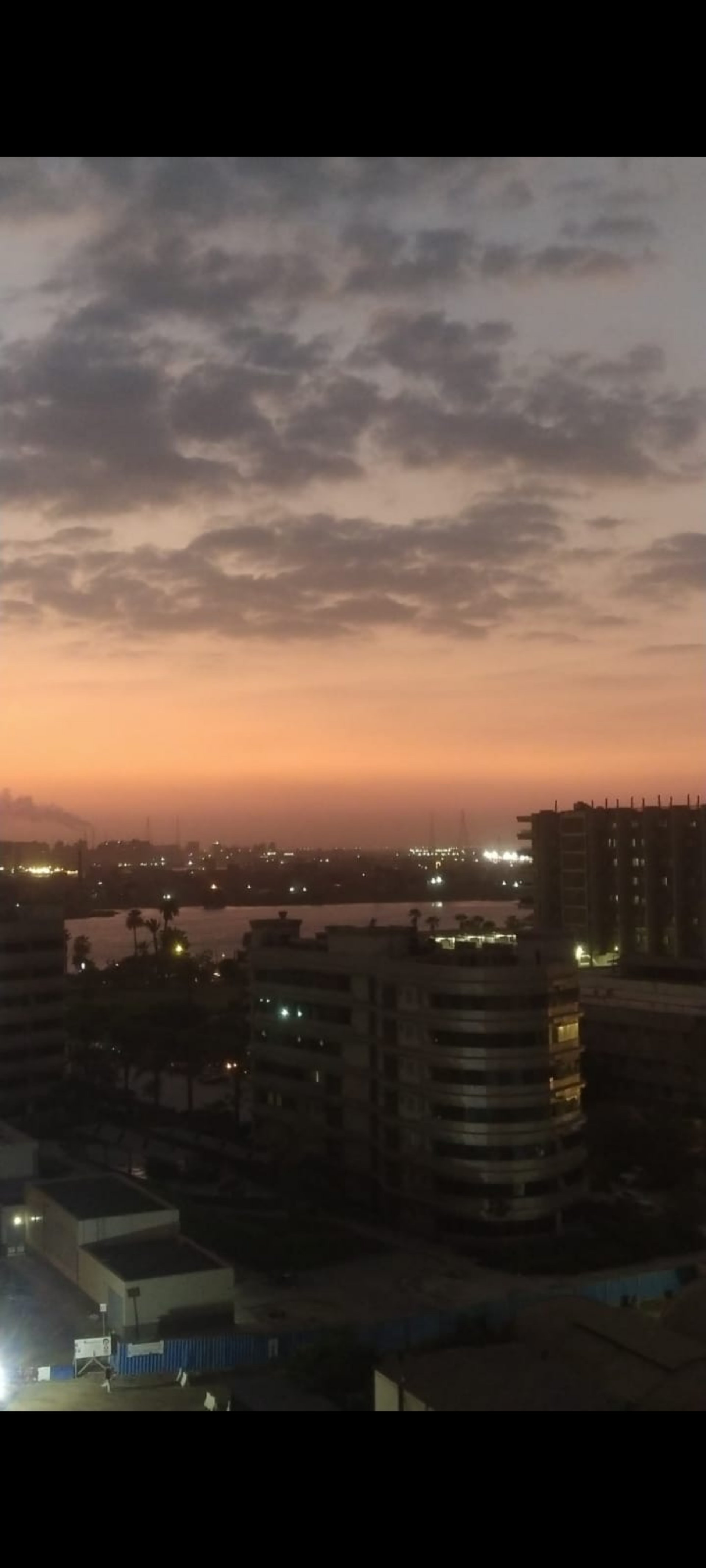 شقق للايجار 3 غرف 176م الساحل تشطيب كامل