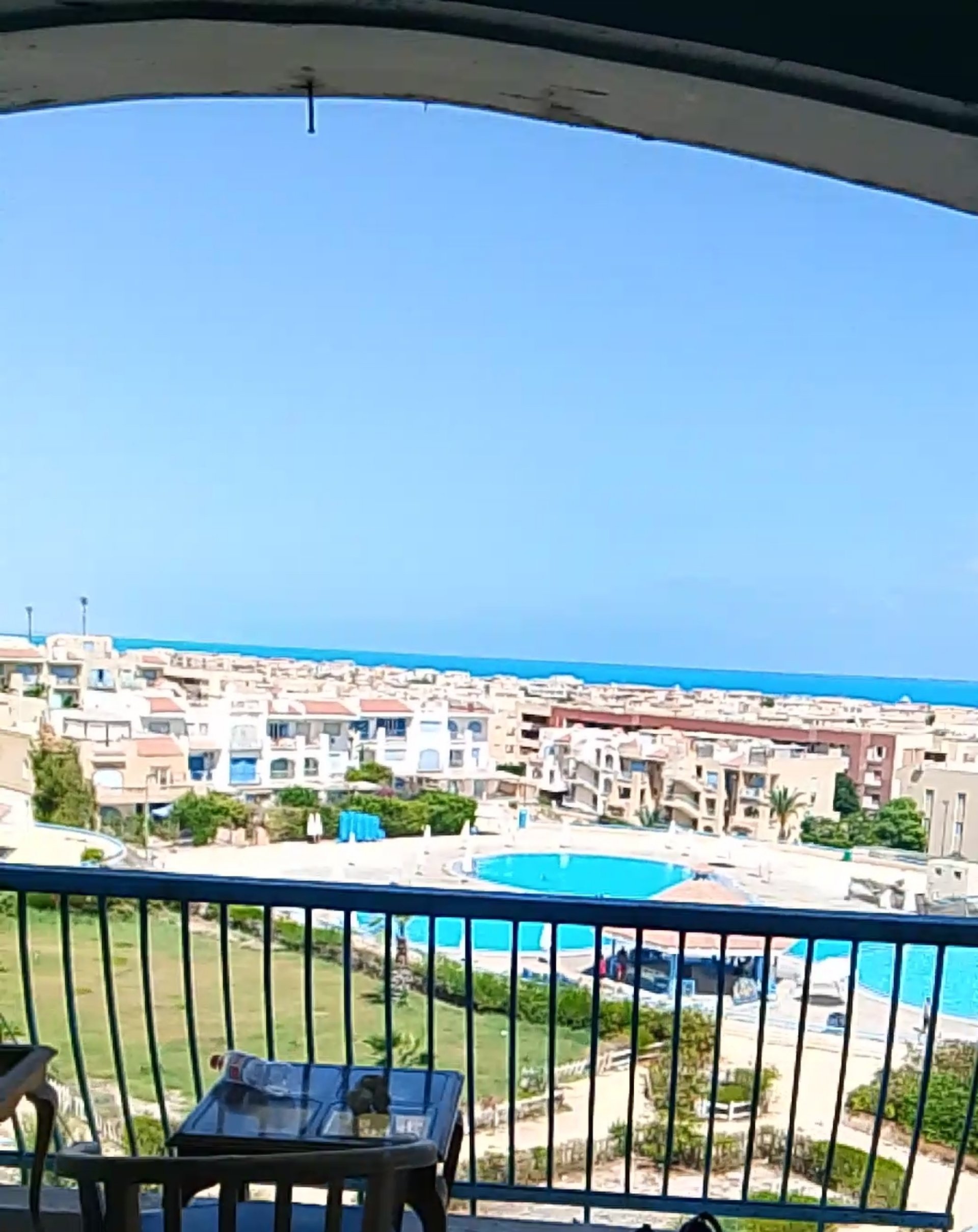 شقق للبيع 3 غرف 140م الساحل الشمالي تشطيب كامل