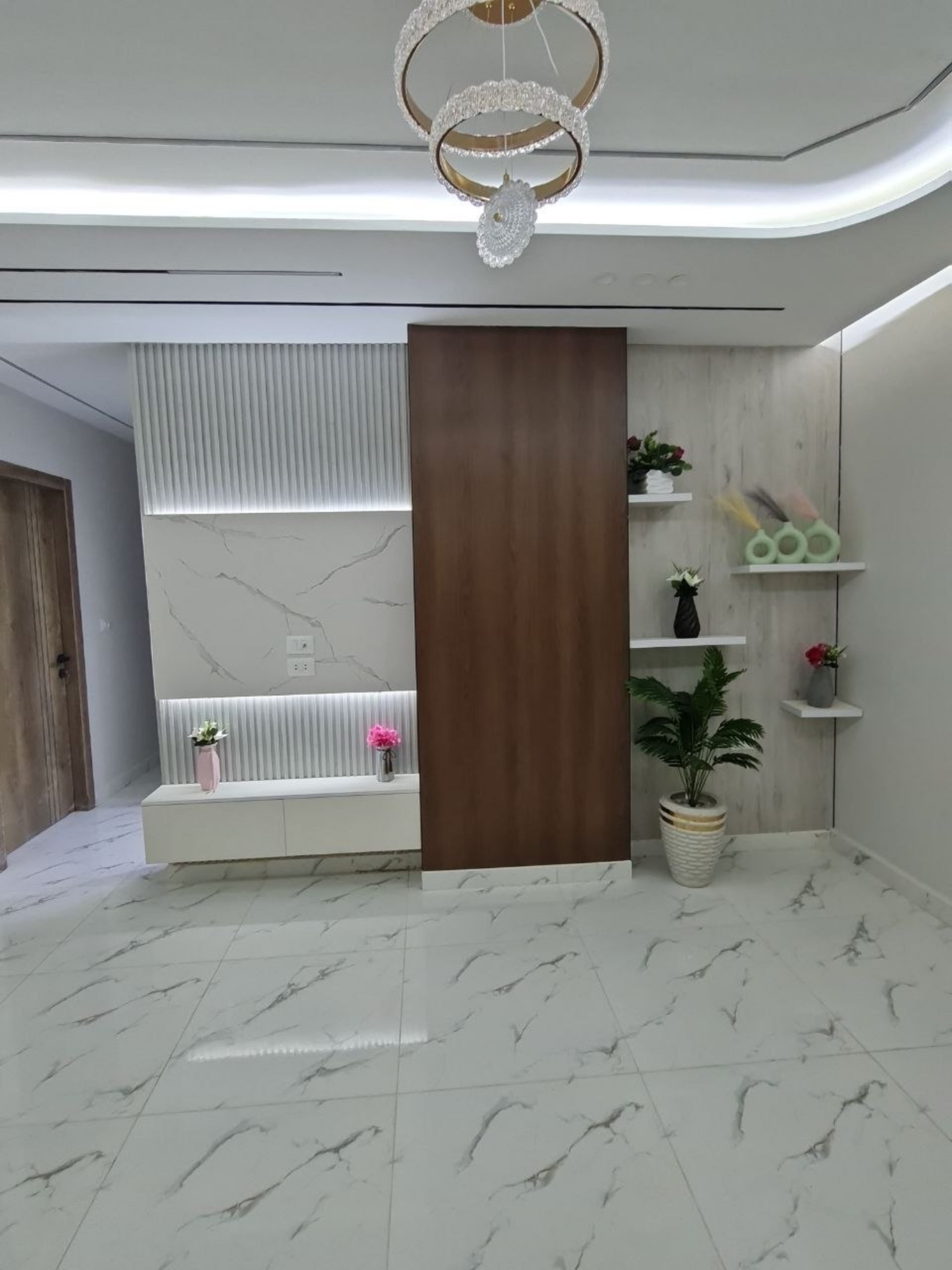 شقق للبيع 3 غرف 125م طريق الواحات تشطيب كامل